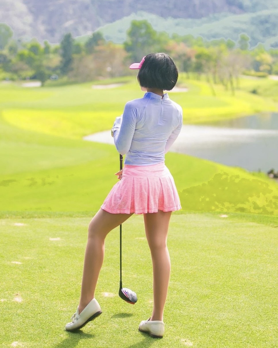 LS-085 || Skirt mid pink with 2 straight cut front pocket and all around swing pleats