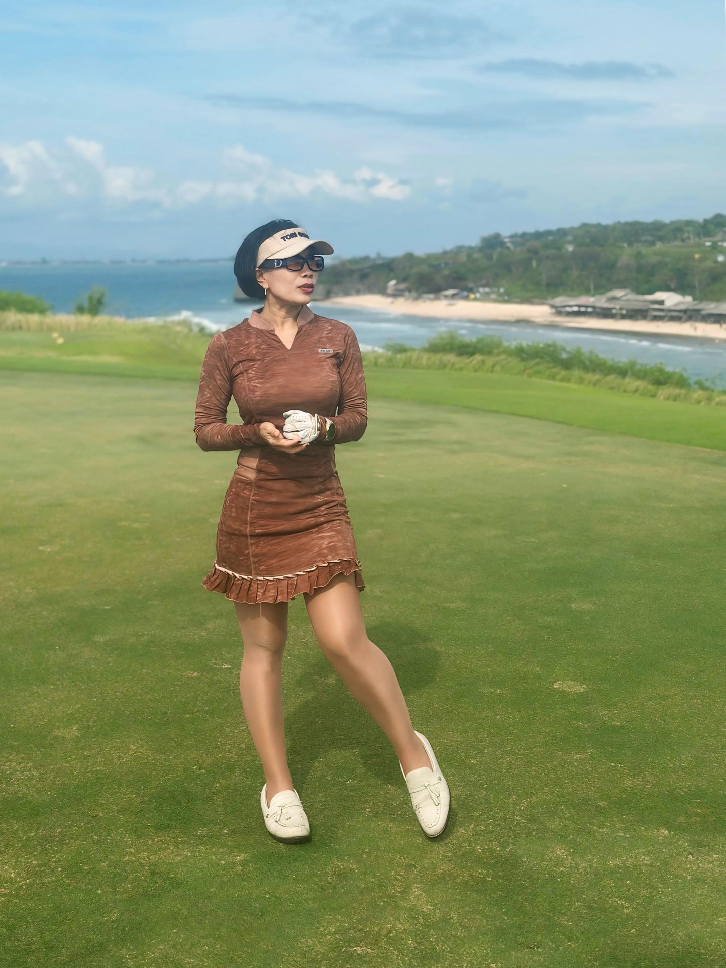 GD-036A || Golf Dress Brown with Light Brown Gradation Motif Long Sleeve, V-Neck Mandarin Collar, with Brown Combination Under Arm and Slit Under Right and Left Side