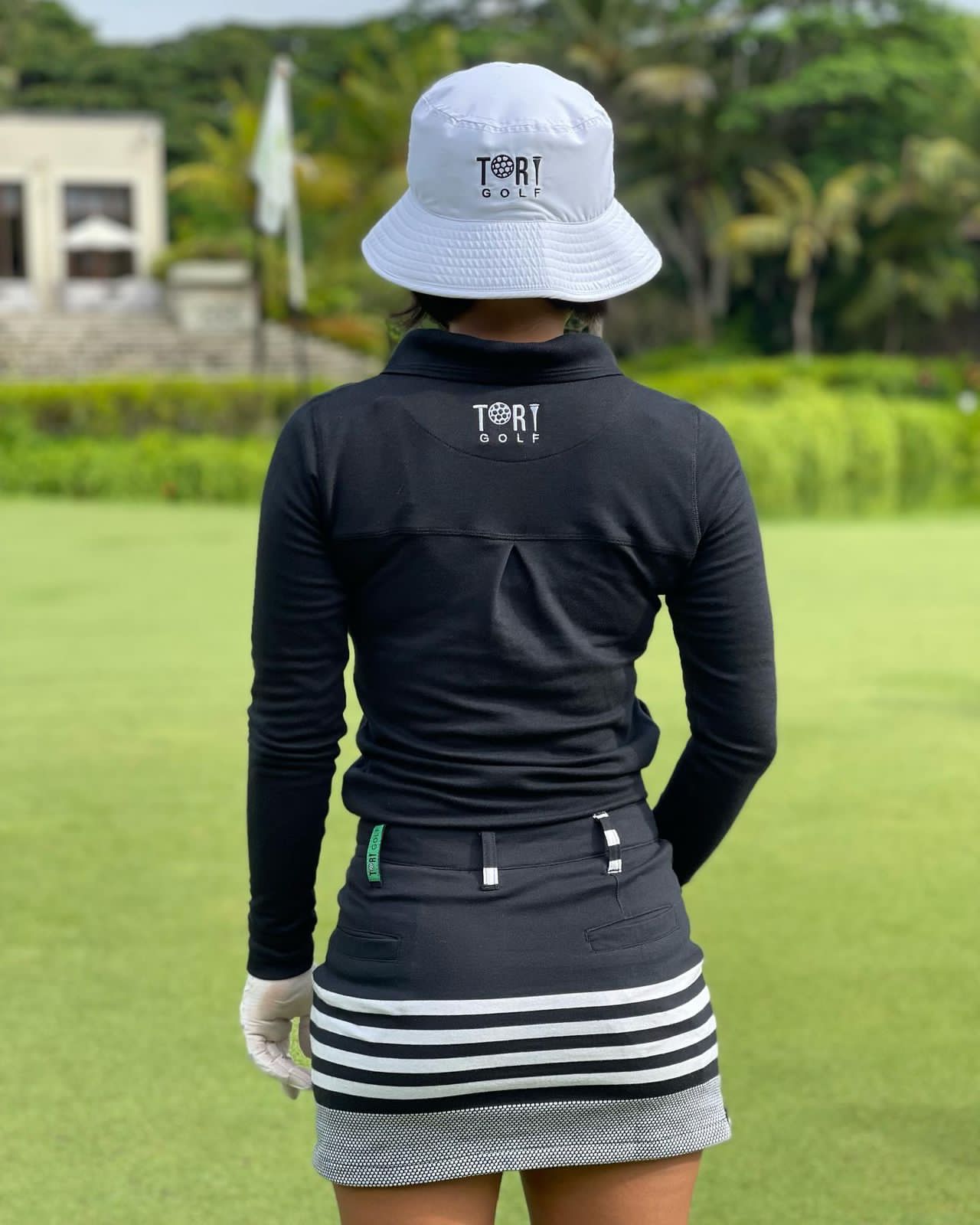 LT-103A || Ladies Top Long Sleeve Black Textured Cloth One Concealed Side Same Pocket and Upper Back Vent.