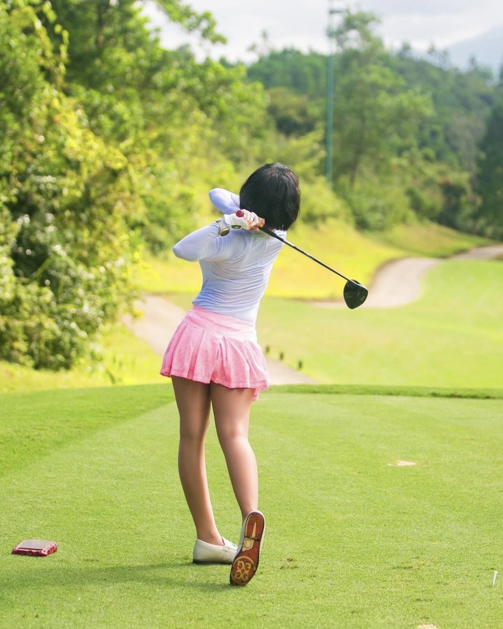 LS-085 || Skirt mid pink with 2 straight cut front pocket and all around swing pleats