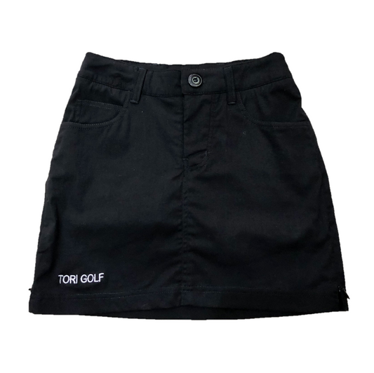 LS-021D || Skirt Black with 2 Round Front Pockets ,2 Rear Patch Pockets Front Zipper and 2 Zipped Side Vents.