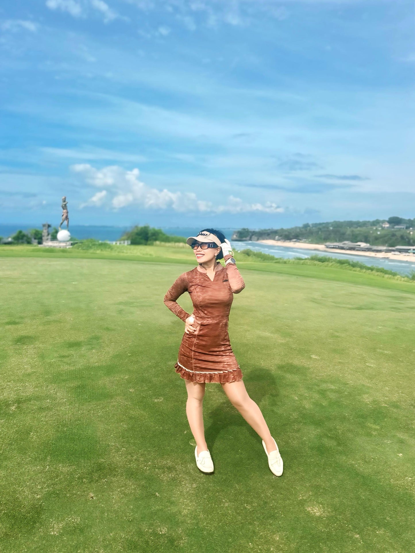 GD-036A || Golf Dress Brown with Light Brown Gradation Motif Long Sleeve, V-Neck Mandarin Collar, with Brown Combination Under Arm and Slit Under Right and Left Side