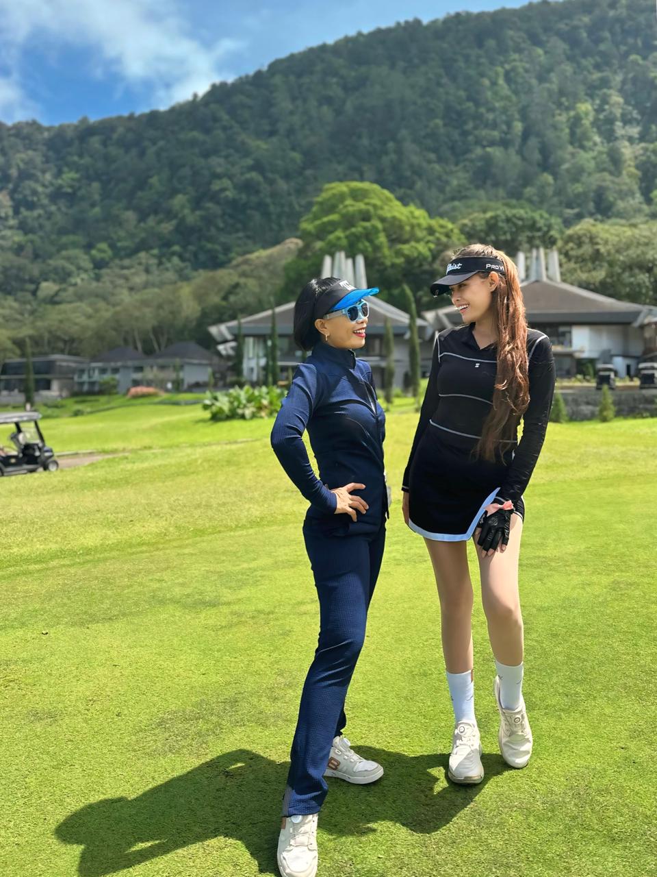 LGS-024 || Golf Set - Navy Color Long Sleeve and Mock Neck Top with a Black Double Sliders Zipper, Polyester with Embossed Fabric and Navy Straight Slim Fit Trousers with Belt Loop at the Waist