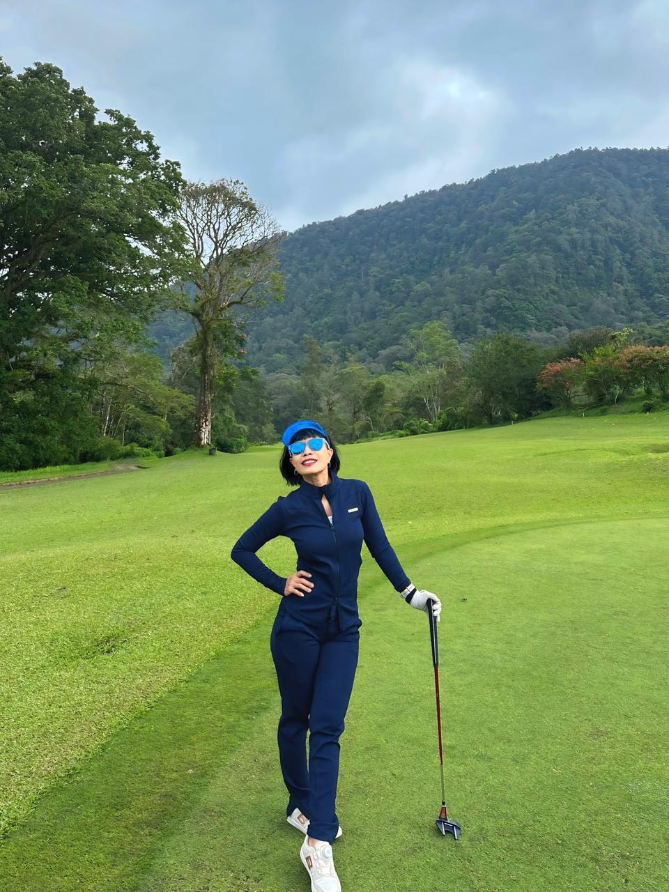 LGS-024 || Golf Set - Navy Color Long Sleeve and Mock Neck Top with a Black Double Sliders Zipper, Polyester with Embossed Fabric and Navy Straight Slim Fit Trousers with Belt Loop at the Waist