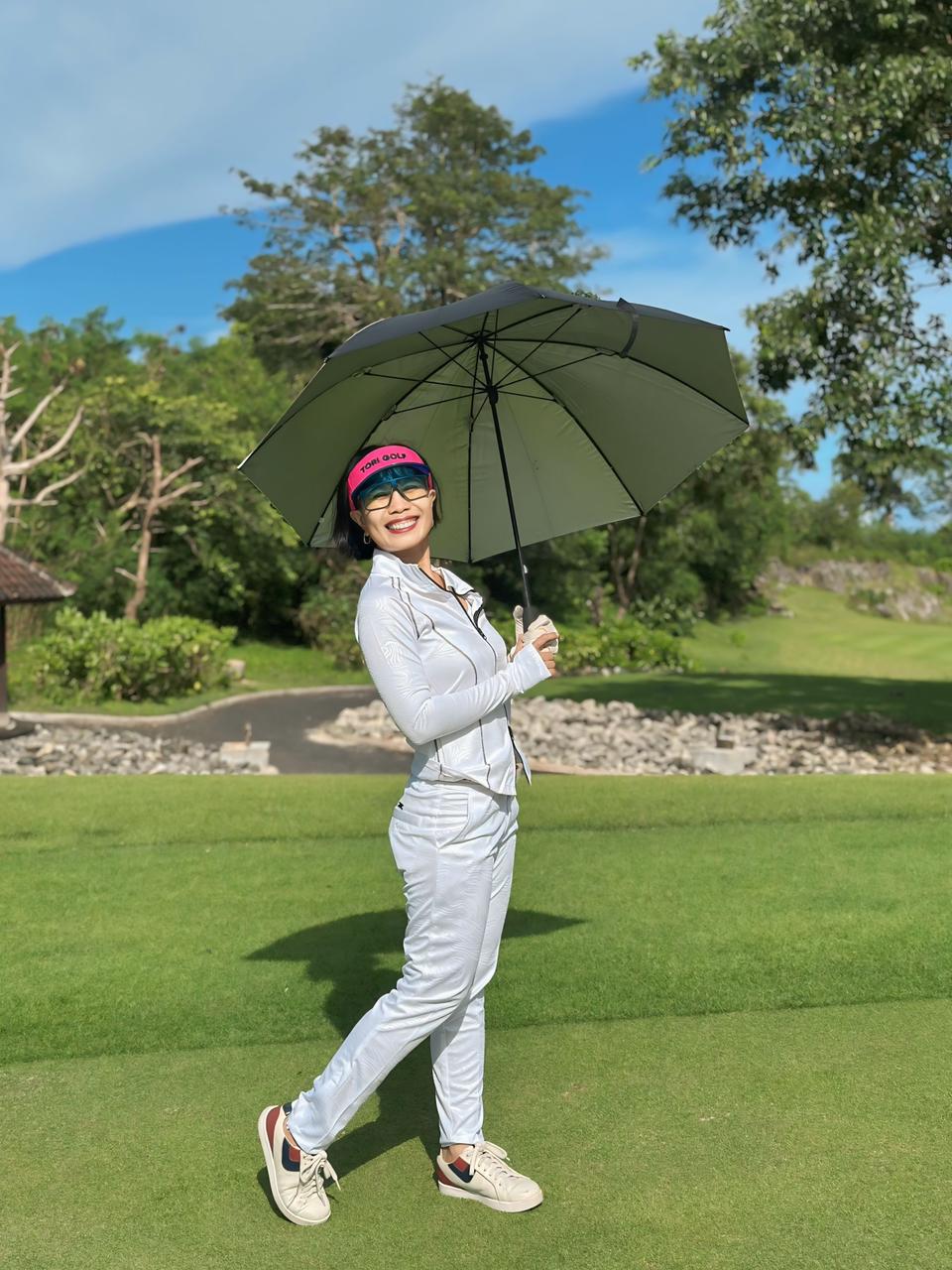 LGS-024A || Golf Set - White Color Long Sleeve and Mock Neck Top with a Black Double Sliders Zipper and Thread Stitching Patterns, Polyester with Embossed Fabric and White Straight Slim Fit Trousers with Belt Loop at the Waist