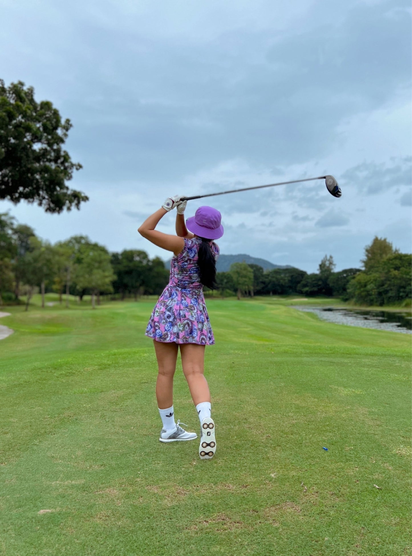 RGD-021C || Golf Dress Reversible Sleeveless One Side Pink, Purple and Green with Rose and Geometric Motif Other Side Pink w Green & Black Faux Leopard Spots, Mandarin Collar Concealed Zip Fastened