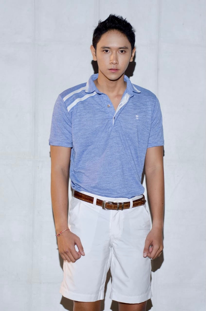 MT-021A || Men Top Blue with White Collar Trim Denim Look.